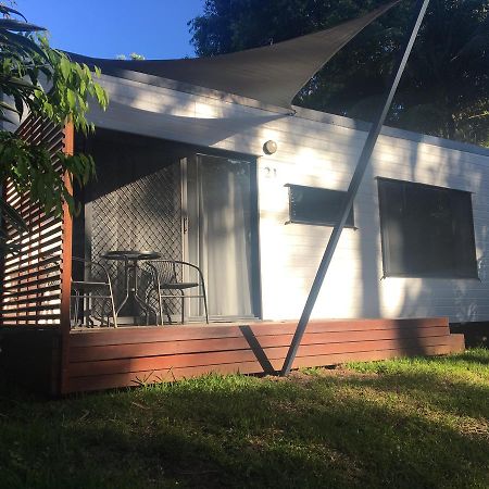 Mapleton Cabins & Caravan Park Bagian luar foto