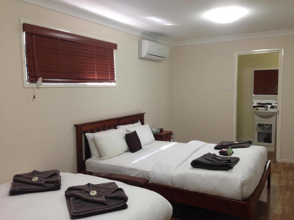 Mapleton Cabins & Caravan Park Bagian luar foto
