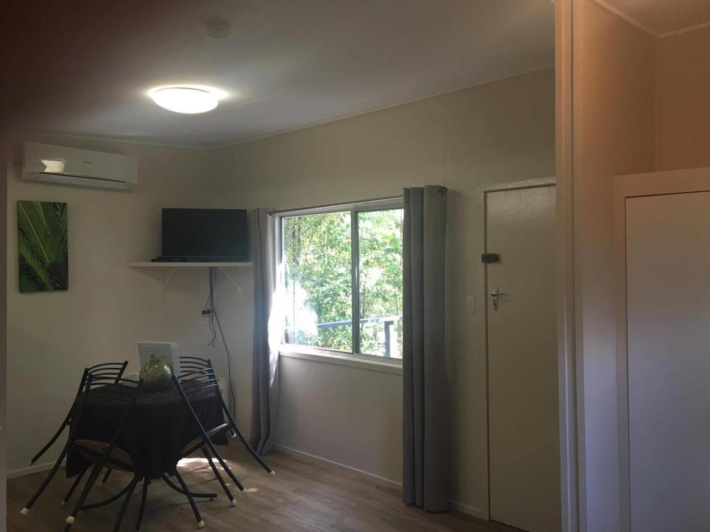 Mapleton Cabins & Caravan Park Bagian luar foto