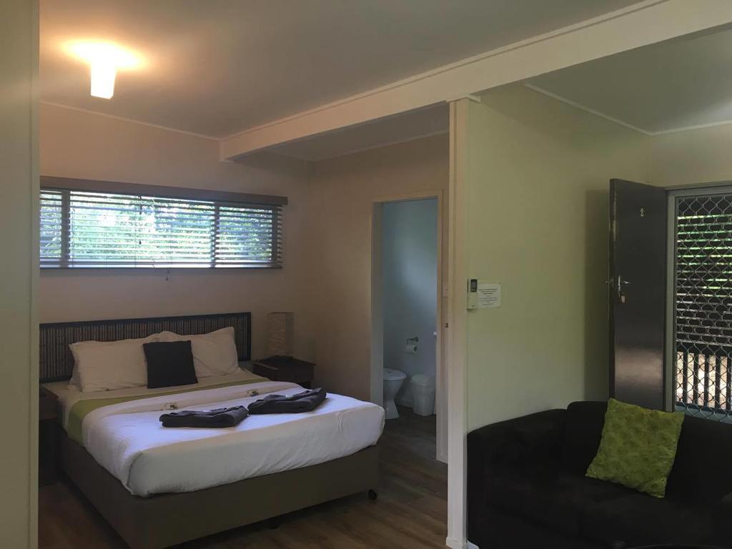 Mapleton Cabins & Caravan Park Bagian luar foto