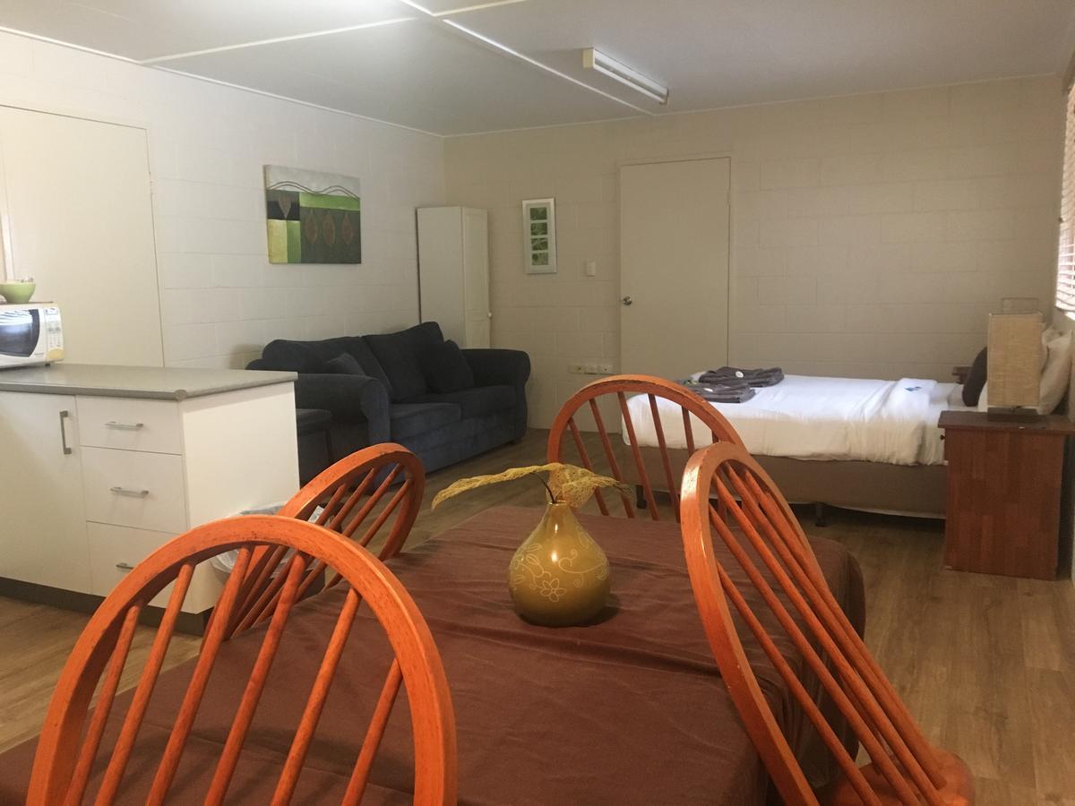 Mapleton Cabins & Caravan Park Bagian luar foto